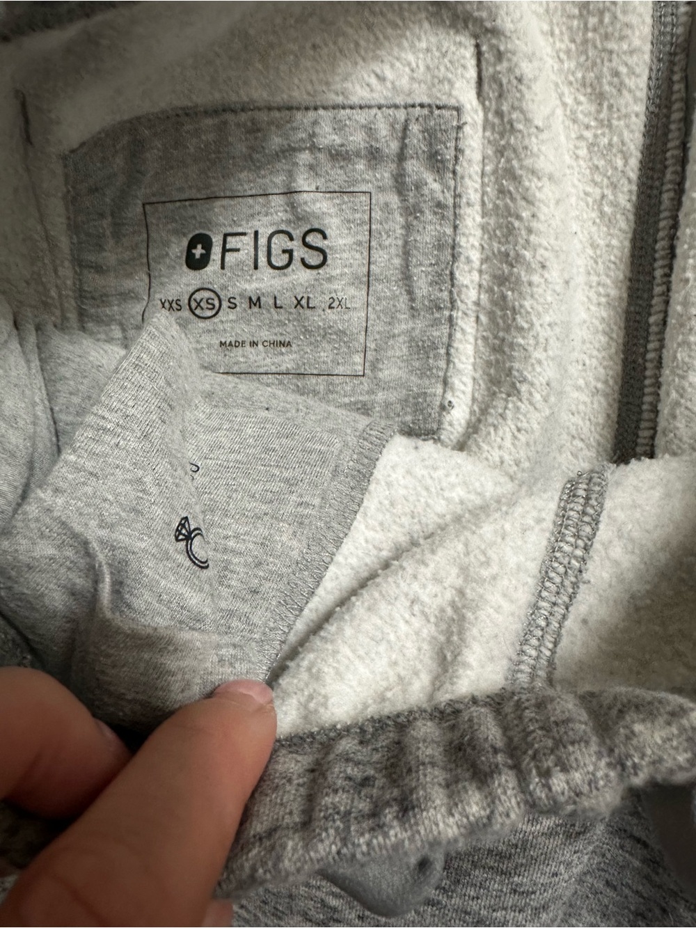 Figs Women’s Heather Gray & Black Jogger Set - Picture 2 of 3